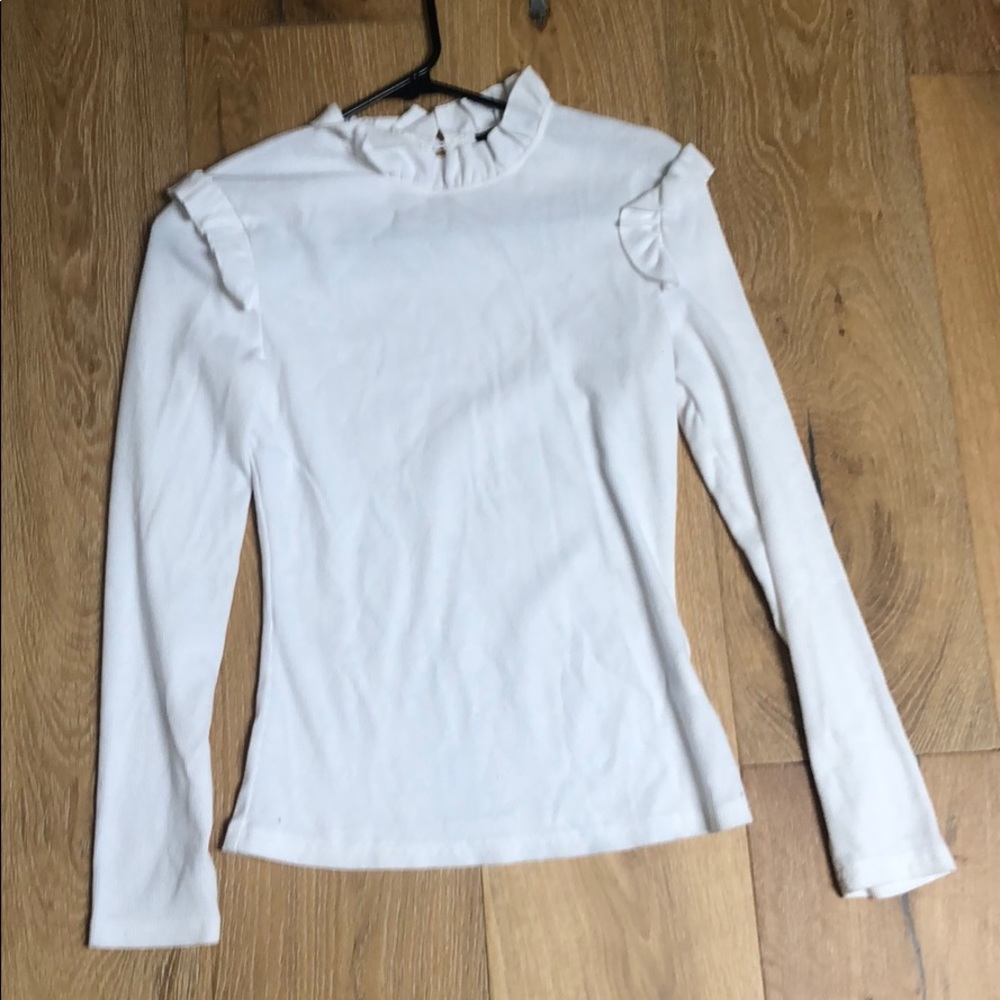 Ruffle long sleeve